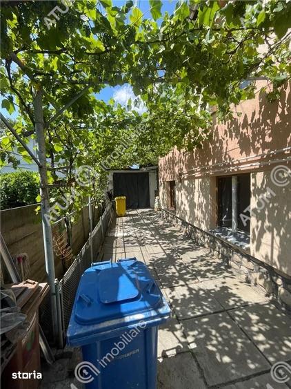 Apartament cu 3 camere decomandat în Tineretului