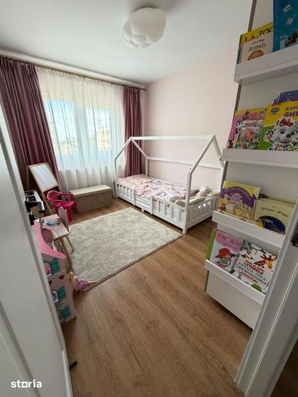 Apartament cu 4 camere decomandat în Republicii — fotografia 3
