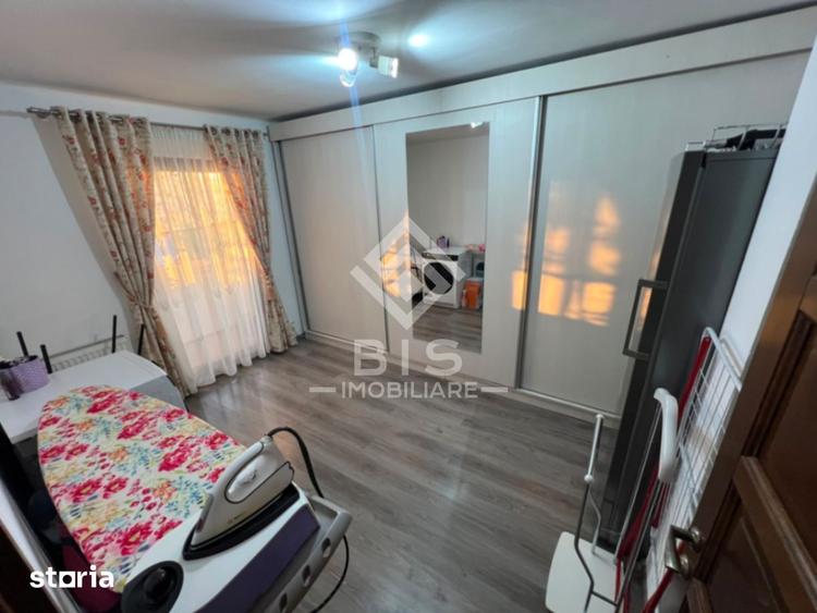 Apartament cu 4 camere, mobilat în Central