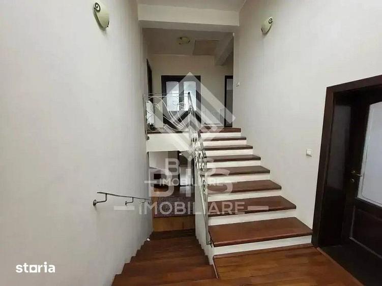 Casă cu 6 camere cu Teren 1200 Mp în Unirea