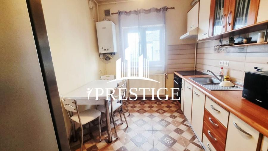 Apartament cu 2 camere decomandat, mobilat în Piața Cluj