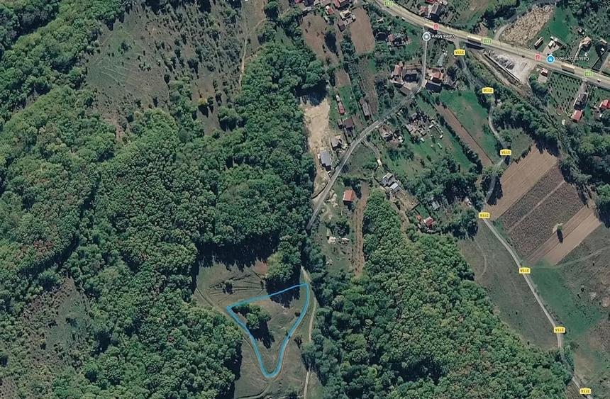 Teren de 4100 mp, în Drăganu