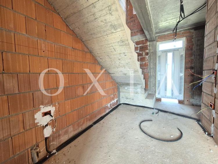 Duplex cu 3 camere cu Canalizare în Moșnița Nouă