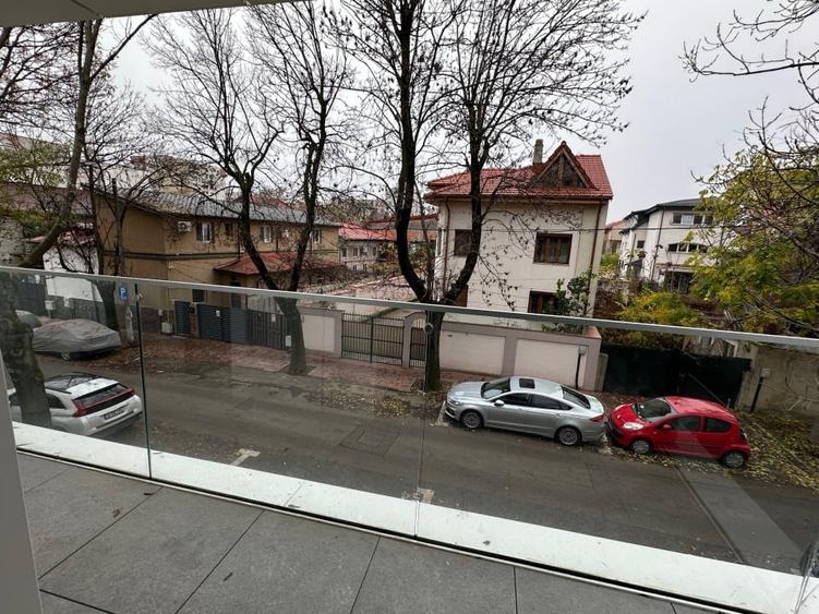 Apartament cu 2 camere decomandat, mobilat în Decebal