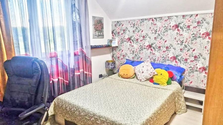 Casă cu 3 camere cu Teren 500 Mp în Central