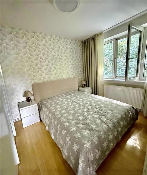 Apartament cu 3 camere decomandat, mobilat în Dealul Cetății