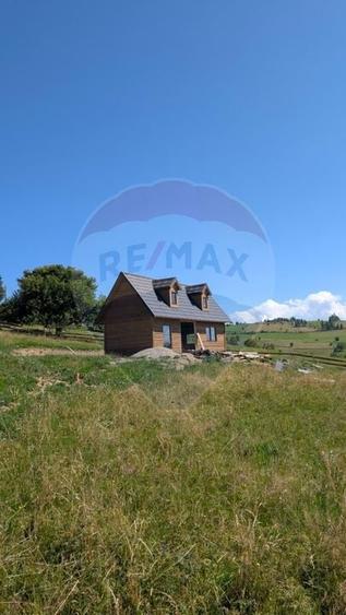 Teren Construcții intravilan de 2348 mp, în Măguri-Răcătău
