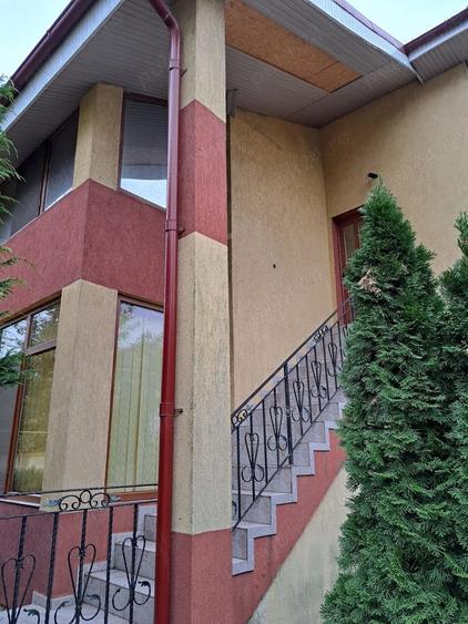 Casă cu 6 camere în Anda