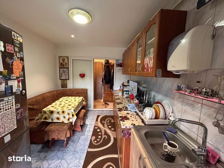 Apartament cu 3 camere decomandat în Central