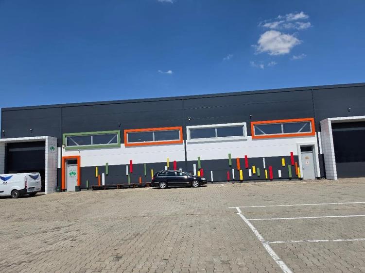 Spațiu comercial, de 1,100 mp, în Central