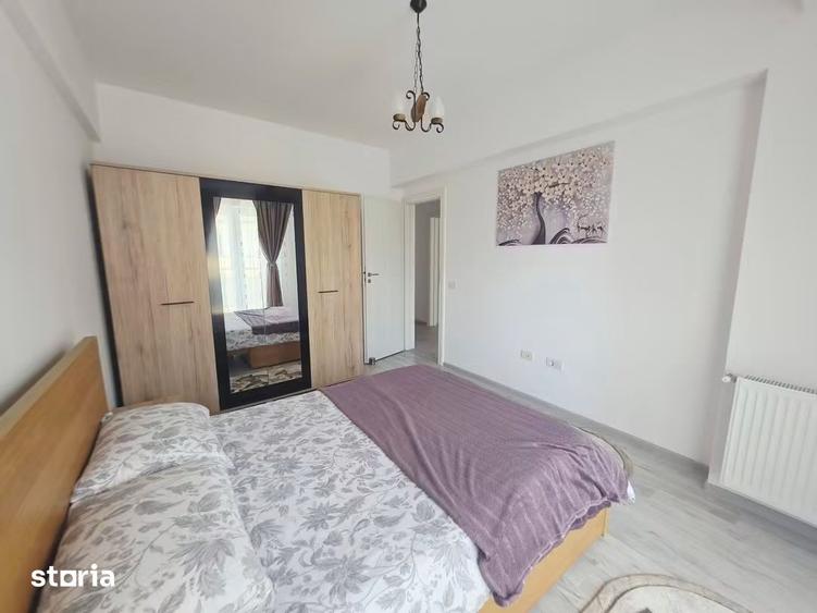 Apartament cu 2 camere decomandat în Tractorul