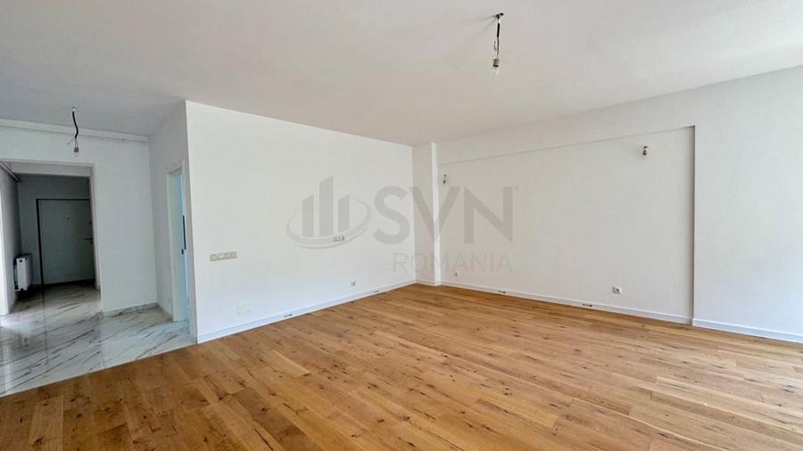 Apartament cu 4 camere decomandat în Iancului