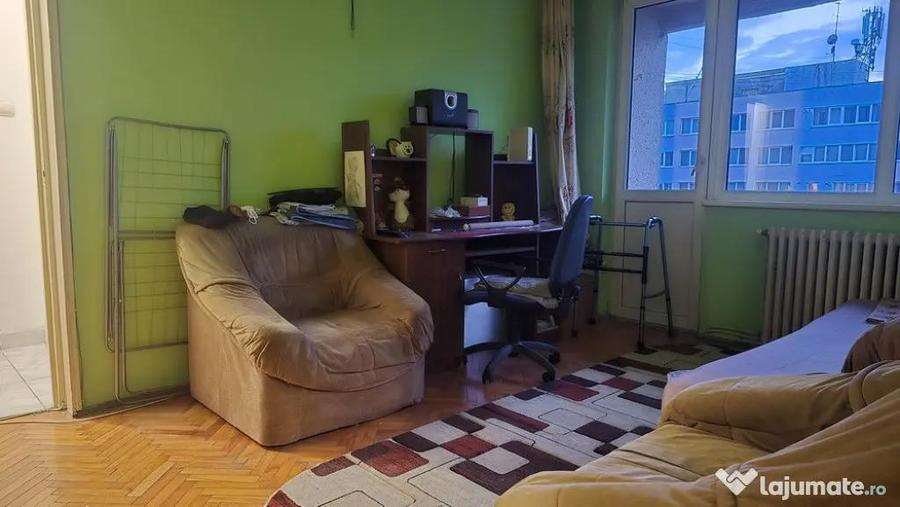Apartament cu 2 camere semidecomandat în Bălcescu