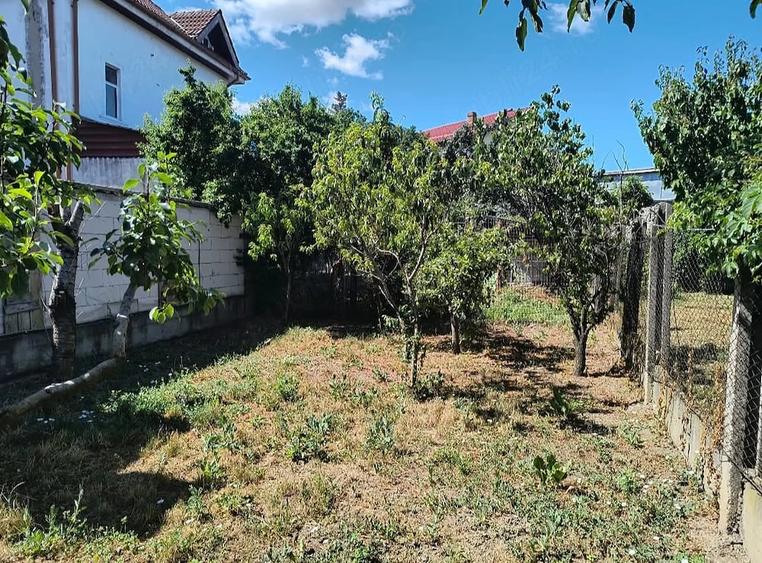Casă cu Teren 688 Mp în Marghiloman