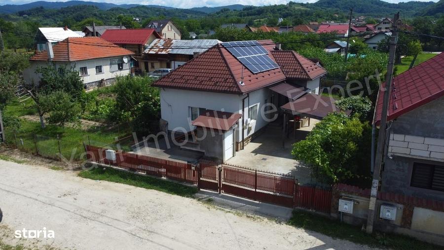 Casă cu 3 camere cu Teren 605 Mp în Albești