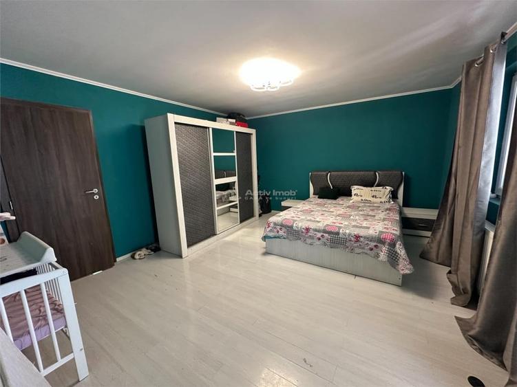 Casă cu 6 camere cu Teren 238 Mp în Central