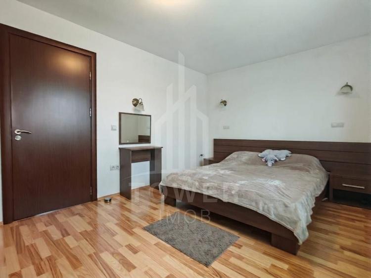 Apartament cu 4 camere decomandat în Turnișor
