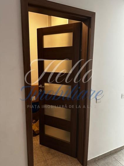 Apartament cu 3 camere decomandat în Florești