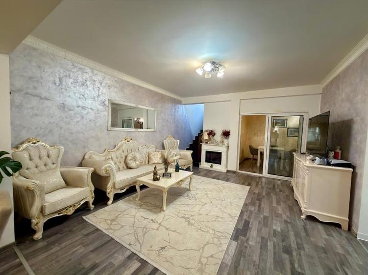 Duplex cu 4 camere cu Canalizare în Valea Adâncă