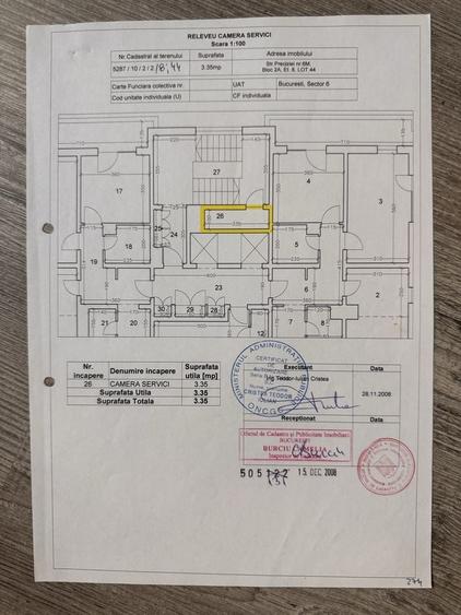 Apartament cu 3 camere decomandat în Roșu