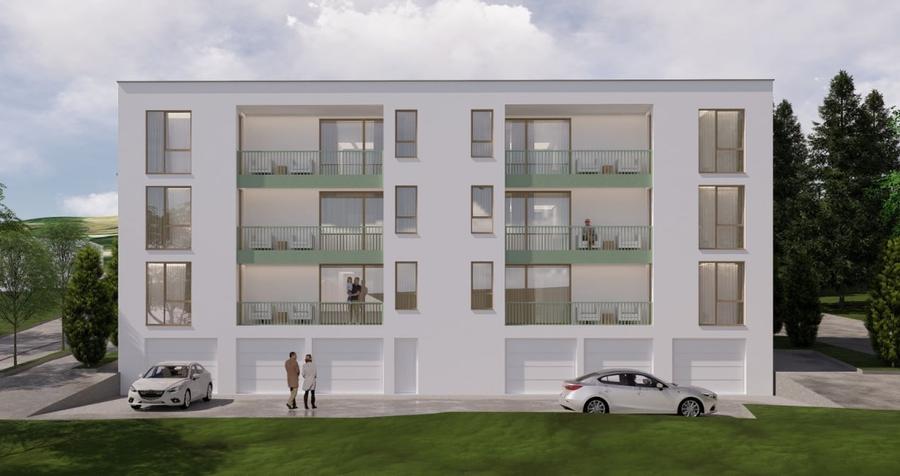 Apartament cu 4 camere semidecomandat în Central — fotografia 1