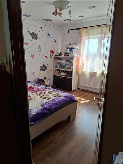 Apartament cu 3 camere decomandat în Inel II