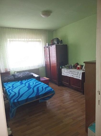 Apartament cu 3 camere nedecomandat în Central