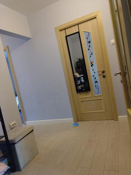 Apartament cu 3 camere decomandat în Titan
