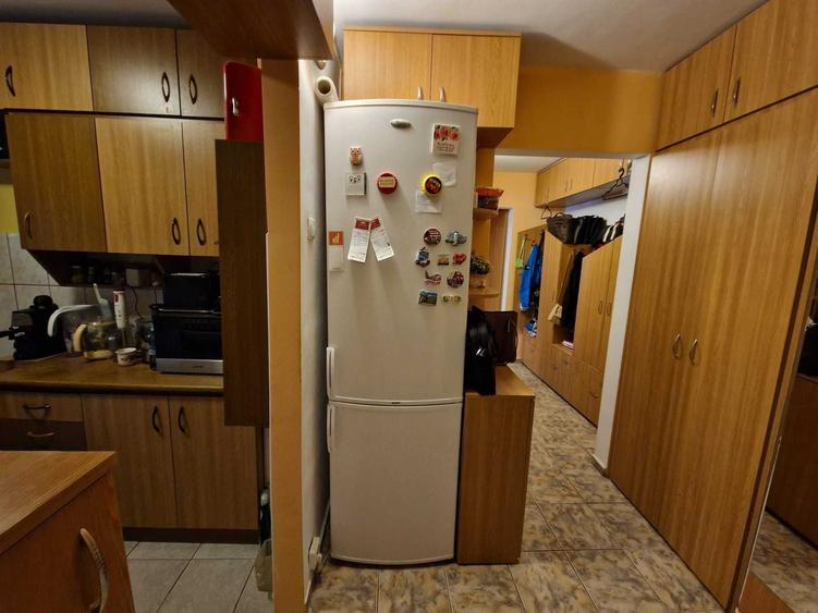 Apartament cu 3 camere decomandat în Dacia