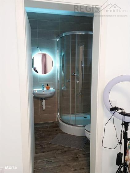 Apartament cu 3 camere, mobilat în Tractorul
