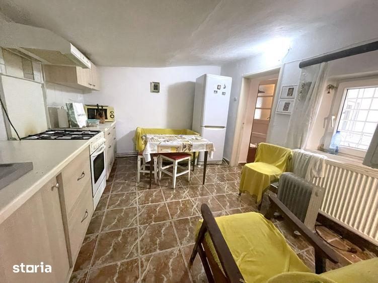 Casă cu 3 camere cu Teren 1231 Mp în Afumați