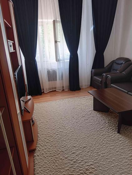 Apartament cu 2 camere decomandat în Răcădău