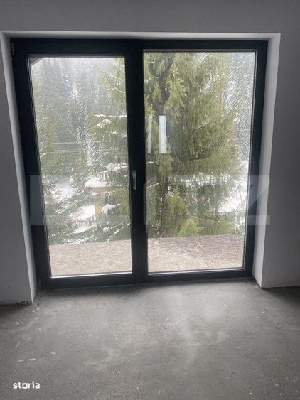 Casă cu 4 camere în Roșu