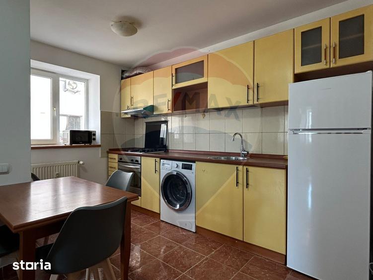 Apartament cu 3 camere decomandat, mobilat în Drumul Taberei