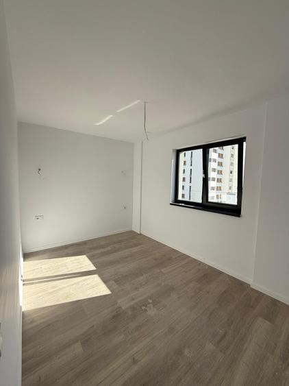 Apartament cu 2 camere semidecomandat în Militari — fotografia 1