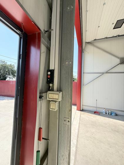 Spațiu industrial, de 400 mp, în Exterior Sud