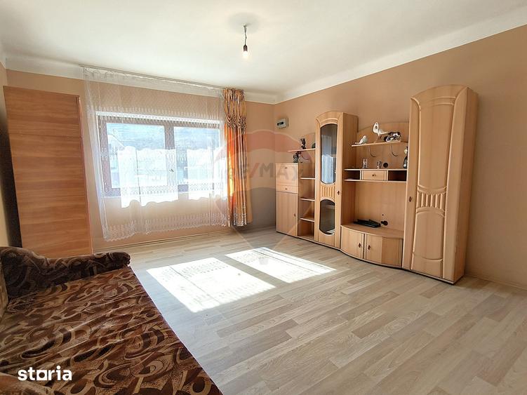 Casă cu 2 camere cu Teren 913 Mp în Central