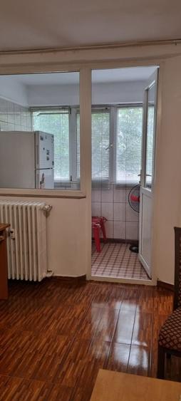 Garsonieră decomandată în Drumul Taberei