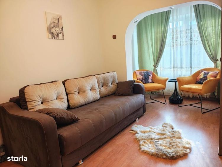 Apartament cu 3 camere decomandat în Albești