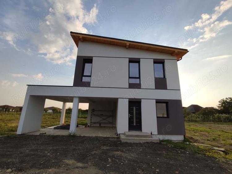 Casă cu Teren 5 Mp în Săsar