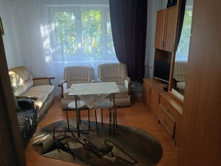 Apartament cu 2 camere decomandat în Narcisa