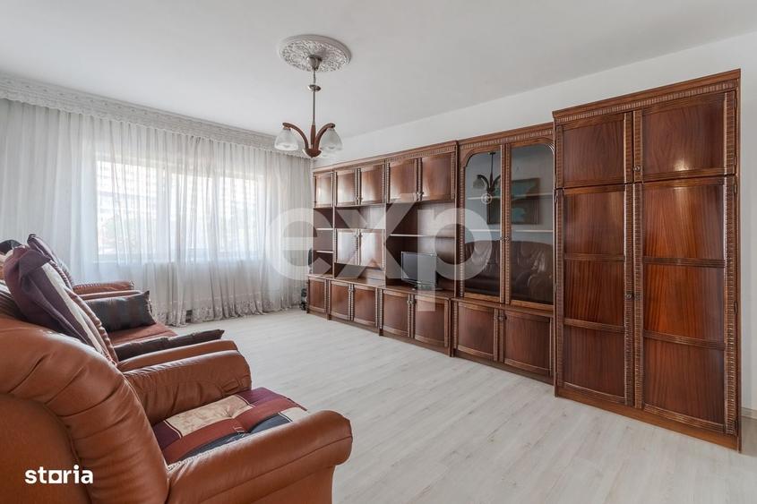Apartament cu 3 camere decomandat în Lotus