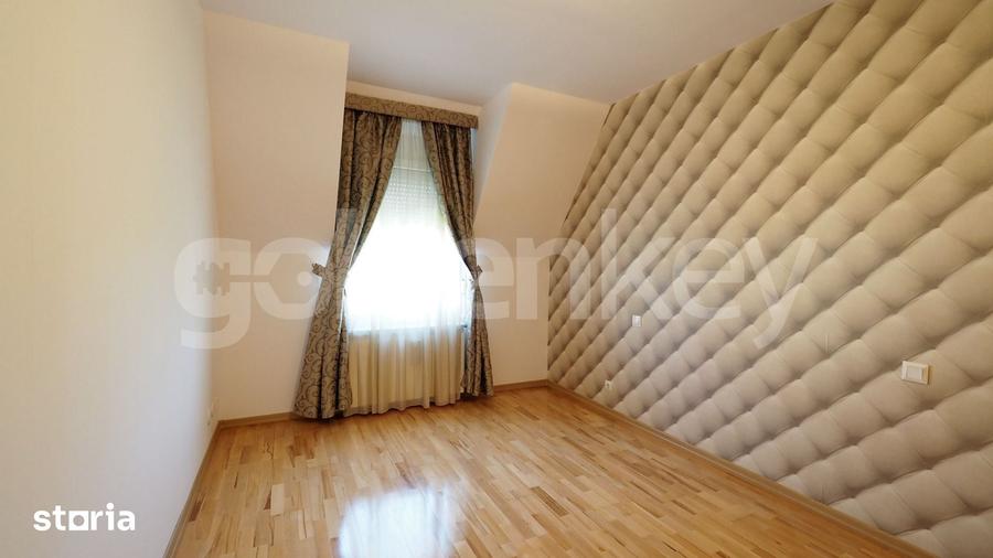 Casă cu 6 camere cu Teren 200 Mp în Central