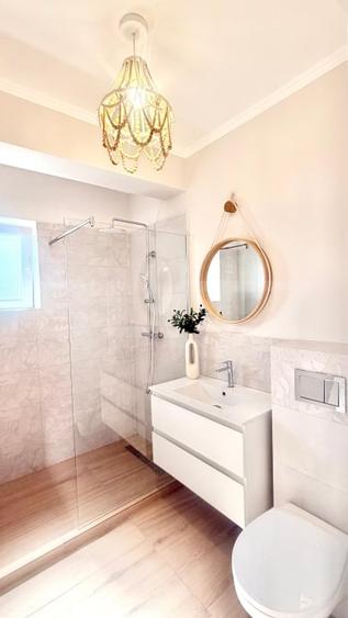 Apartament cu 3 camere semidecomandat, mobilat în Florești