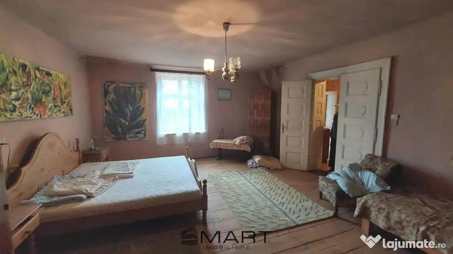 Casă cu 5 camere cu Teren 1425 Mp în Ultracentral