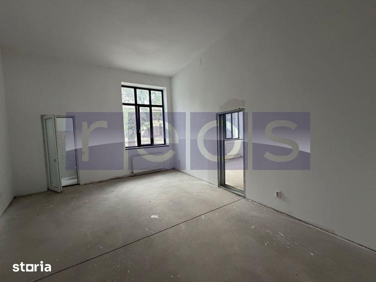 Spațiu comercial, de 1,700 mp, în Victoriei
