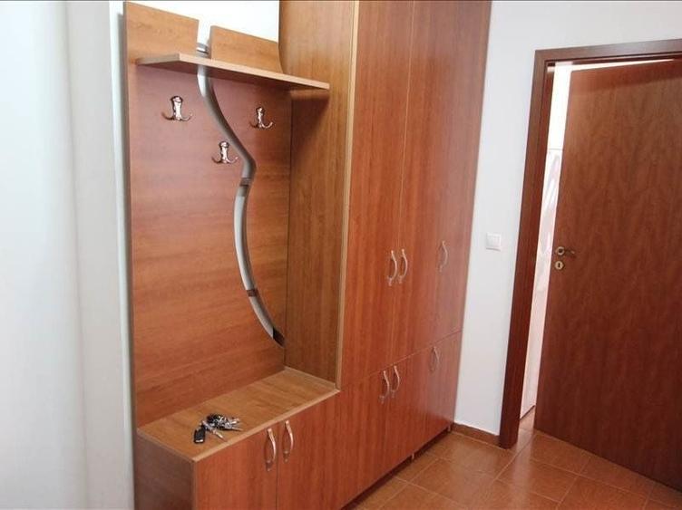 Apartament cu 2 camere decomandat, mobilat în Aradului