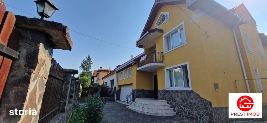 Casă cu 6 camere cu Teren 435 Mp în Central