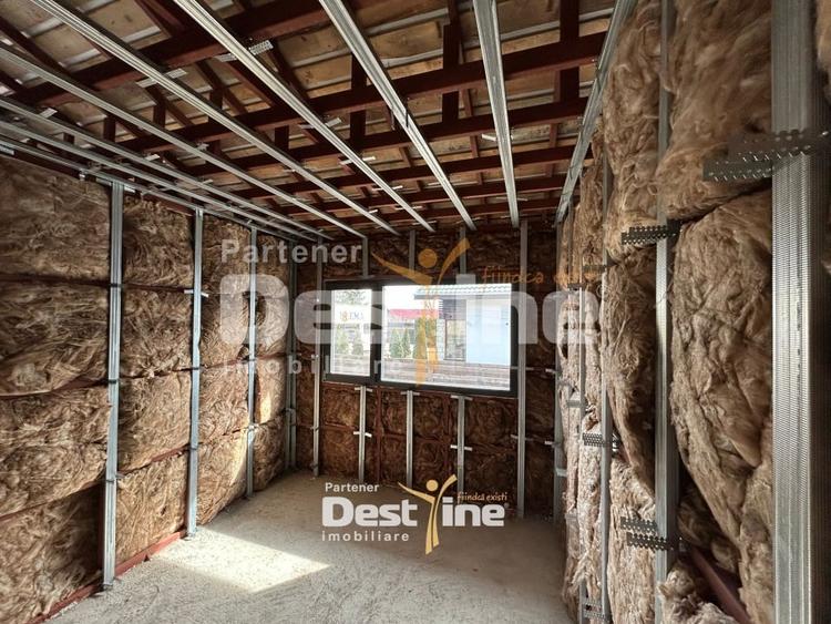 Casă individuală cu 4 camere cu Teren 560 Mp în Girov
