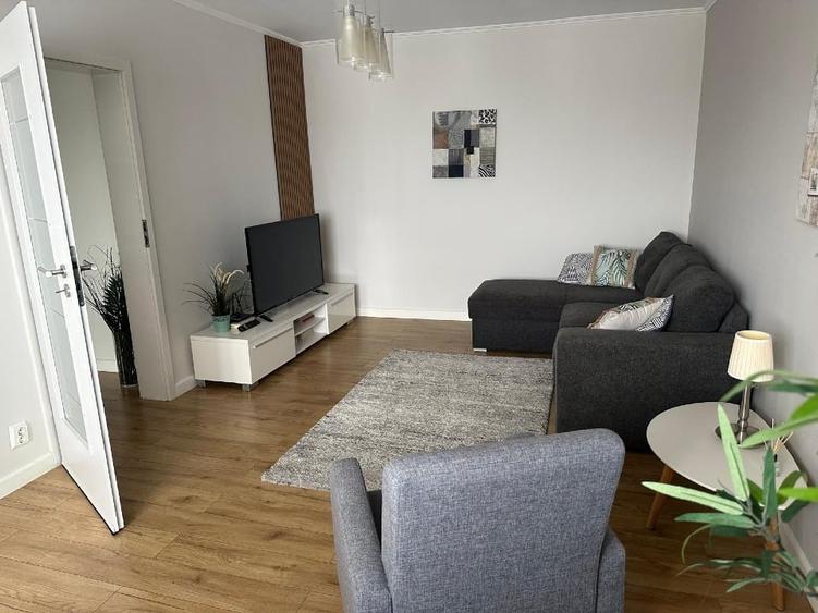 Apartament cu 2 camere decomandat, mobilat în Dristor